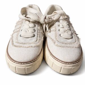 🤍 Vince Camuto Distressed Canvas Platform Sneakers | Size 7.5 🤍